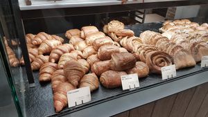  at Land & Monkeys - Beaumarchais in Paris