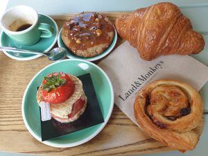 Monkey cookie, croissant, Fraise, Escargot at Land & Monkeys - Beaumarchais in Paris