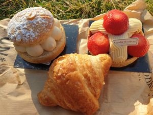 Tropizienne, Tartlette Aux Fraise at Land & Monkeys - Beaumarchais in Paris