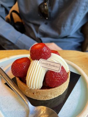   at Land & Monkeys - Beaumarchais in Paris