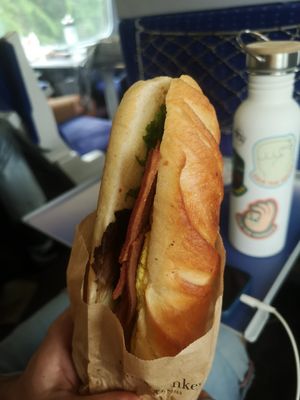  at Land & Monkeys - Beaumarchais in Paris