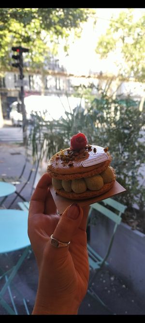 💜💜 at Land & Monkeys - Beaumarchais in Paris