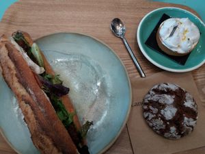  at Land & Monkeys - Beaumarchais in Paris