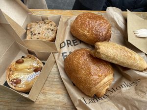 Variety. All 25/10 good    at Land & Monkeys - Beaumarchais in Paris