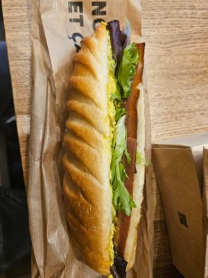  at Land & Monkeys - Beaumarchais in Paris