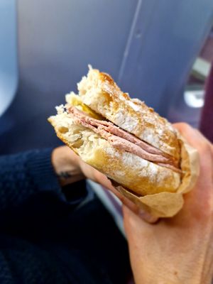  at Land & Monkeys - Beaumarchais in Paris