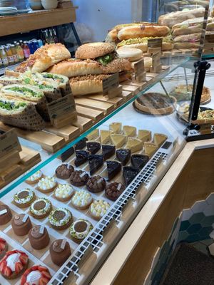  at Land & Monkeys - Beaumarchais in Paris