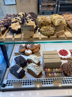  at Land & Monkeys - Beaumarchais in Paris