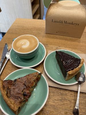   at Land & Monkeys - Beaumarchais in Paris