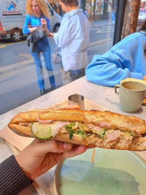 "Tuna" sandwich at Land & Monkeys - Beaumarchais in Paris