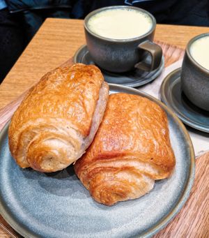 Pain au chocolat + Matcha at Land & Monkeys - Beaumarchais in Paris