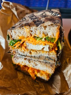 Umami Sandwich at Land & Monkeys - Beaumarchais in Paris