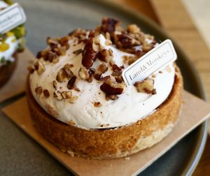 Cancan at Land & Monkeys - Beaumarchais in Paris