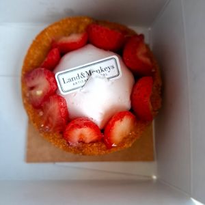 Tarte aux fraises 🍰
Adorable et délicieuse 🍓 at Land & Monkeys - Beaumarchais in Paris
