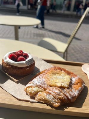   at Land & Monkeys - Beaumarchais in Paris