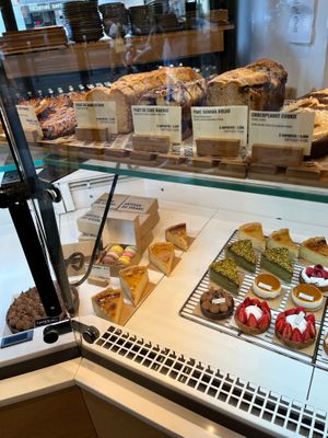  at Land & Monkeys - Beaumarchais in Paris