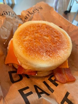  at Land & Monkeys - Beaumarchais in Paris