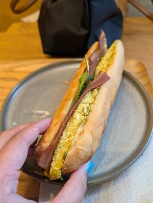  at Land & Monkeys - Beaumarchais in Paris