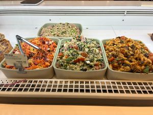 Salads at Land & Monkeys - Beaumarchais in Paris