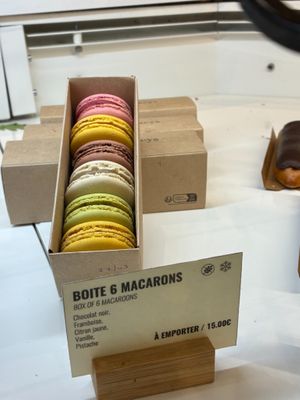 Macacons at Land & Monkeys - Beaumarchais in Paris