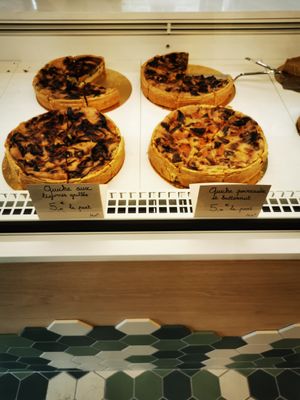 Quiches at Land & Monkeys - Beaumarchais in Paris
