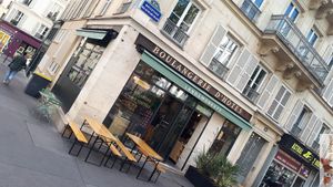 Facade at Land & Monkeys - Beaumarchais in Paris