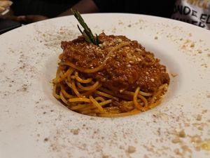 Spaghetti a bolonhesa at Al Sanpietrino Trattoria in Lisbon