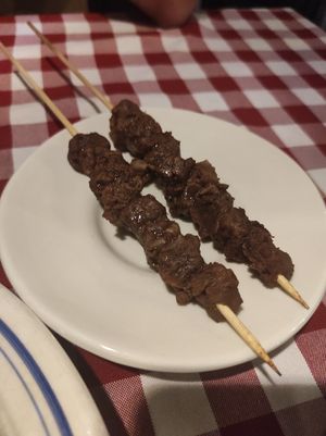 Brochetas de seitán at Al Sanpietrino Trattoria in Lisbon