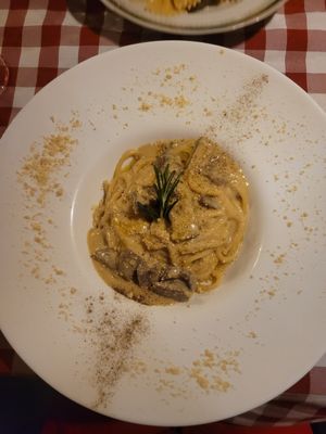 Carbonara at Al Sanpietrino Trattoria in Lisbon