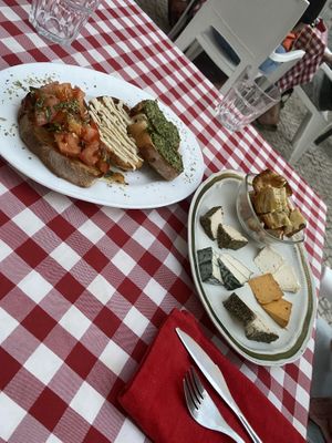 Bruschetta and Cheese starter   at Al Sanpietrino Trattoria in Lisbon