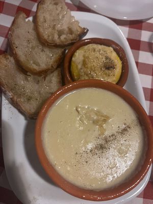 Fondue at Al Sanpietrino Trattoria in Lisbon