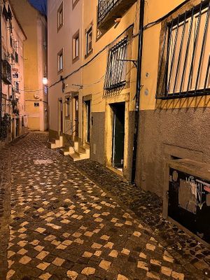 Exterior at Al Sanpietrino Trattoria in Lisbon
