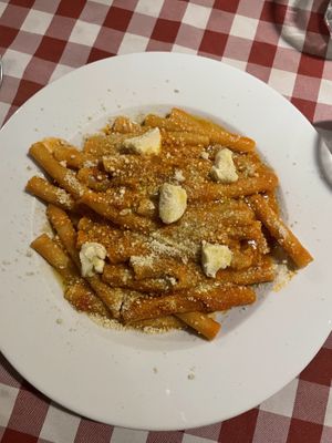 Rigatone al amatriciana  at Al Sanpietrino Trattoria in Lisbon