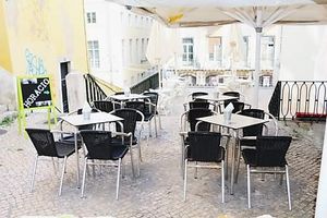 Terrace in the heart of Alfama at Al Sanpietrino Trattoria in Lisbon