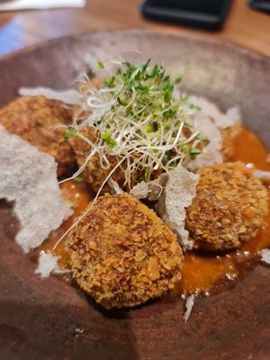 Eggplant balls ~ 
Australian eggplants, garlic, spring onion, ginger, sesame oil, home-made hoisin sauce, alfalfa sprouts ~ 28/1/22 at Genius Central in Central Singapore