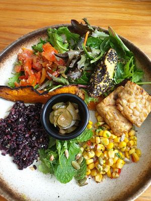 Happiness bowl at Genius Central in Central Singapore