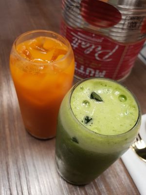 Fresh Juices at Genius Central in Central Singapore