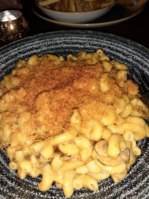 Mac n Cheez with garlic mushrooms at Vegan Street in Calgary
