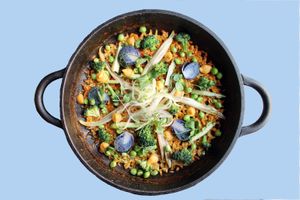 Arroz de verduras y brotes del Vallès at Virens in Barcelona