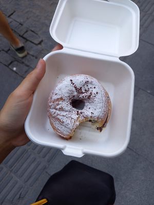 Chök with chocolate at Chök in Madrid