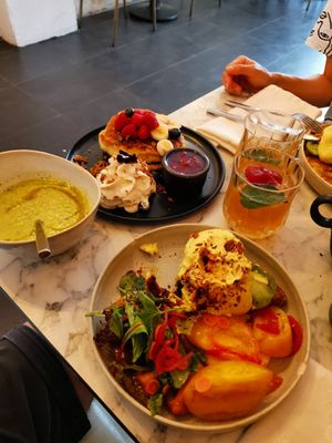 Vegan brunch at Urban Greener in Paris