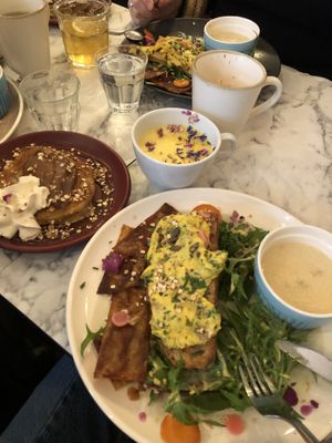 Full table (+pancakes)  at Urban Greener in Paris