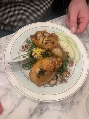Roasted pears with blue cheese  at Urban Greener in Paris