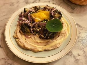 Purée haricots blanc at Urban Greener in Paris