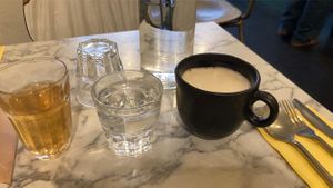 Three drinks - the vanilla latte was delicious! at Urban Greener in Paris