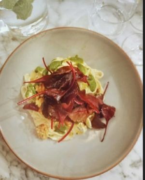 Tagliatelles à la crème d’amande , pesto d’oseille ,pousse de betterave et cerneaux de noix  at Urban Greener in Paris