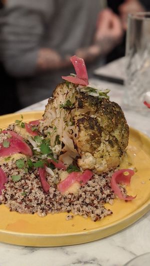 Chou fleur roti at Urban Greener in Paris