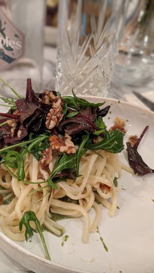 Linguine pesto d'oseille at Urban Greener in Paris