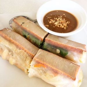 Summer Rolls at Loving Hut in Orange
