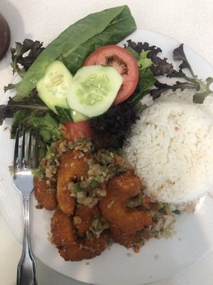 Spicy cha cha. It’s hard not to order this EVERY. TIME. I come here. It’s ridiculously amazing. And flavorful. I give it five stars everytime. I tried the rose 🌹 lemonade to at Loving Hut in Orange